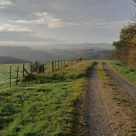Relais Des Gorges De La Truyere Apartment Anglards de Saint Flour